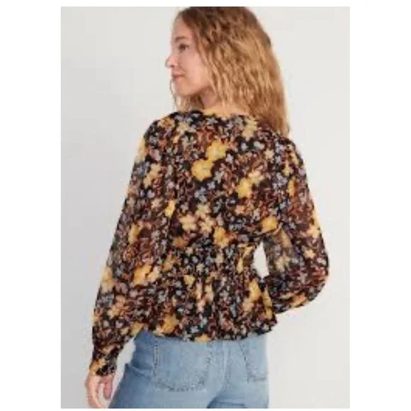 Old Navy Womens Top Size XL Dark Floral Smocked Long Sleeve Peplum Shirt - Picture 2 of 15